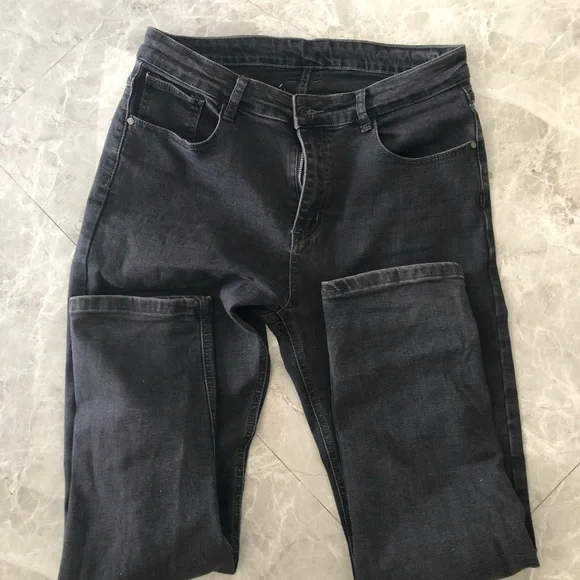 Men's Black Jeans - Picture 2 of 3